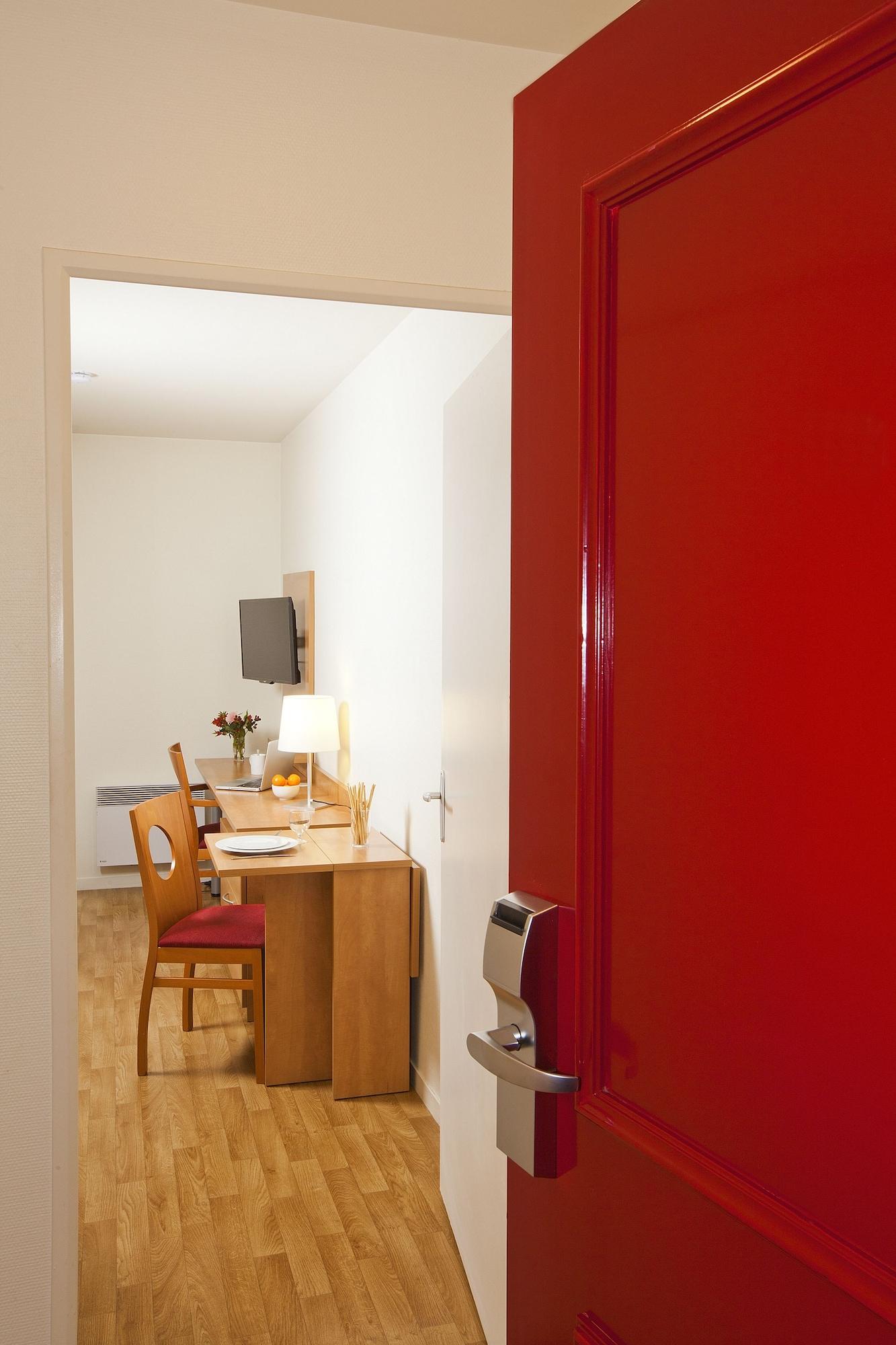 Sejours & Affaires Rennes Longs Champs Aparthotel Екстериор снимка